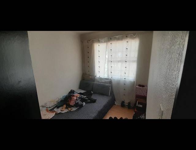 2 BEDROOM APARTMENT FOR SALE IN VORNA VALLEY